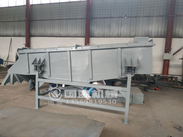 振動篩選機(jī)給送物料 振動篩選機(jī)給送物料